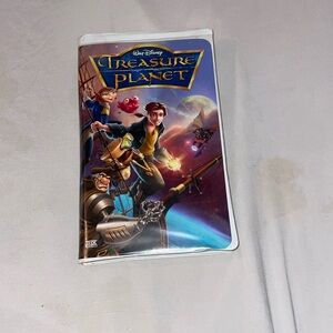 Treasure planet vhs in original sleeve excellent condition
